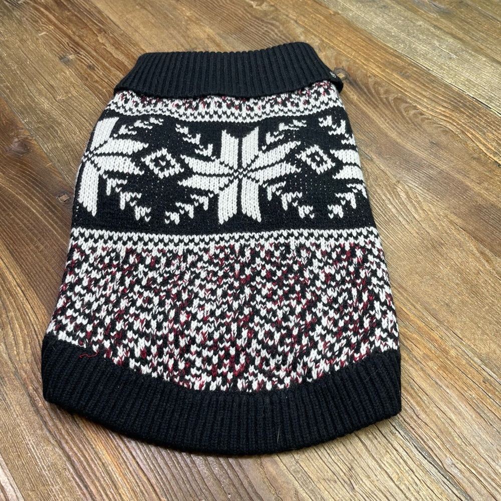 NWT Banana Republic Pet Dog Sweater Black White Knit Snow Flake Size Large